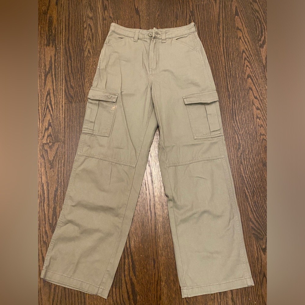 H&M Men's Khaki Cargo Pants